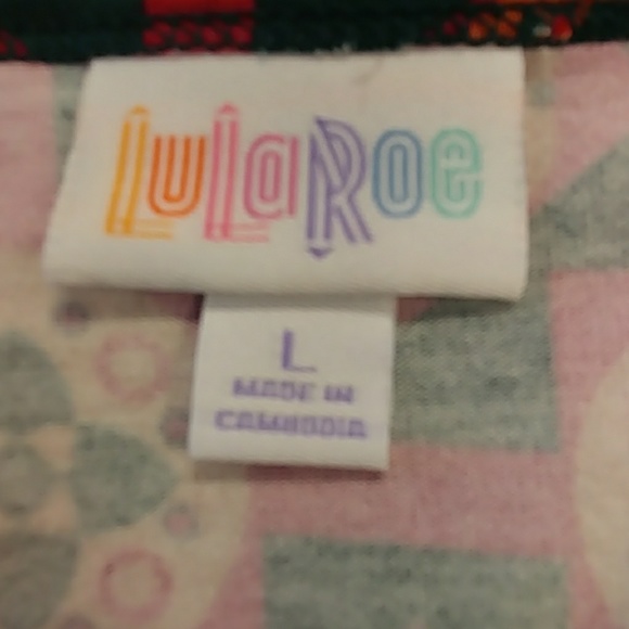 LulaRoe Printed Irma Tunic Top - Picture 8 of 8